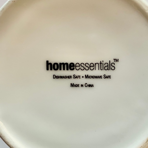 Home Essentials Mug - Picture 5 of 6